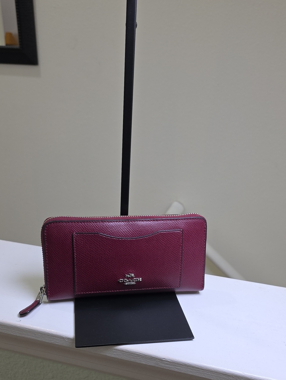 Coach 54007 Accordion Zip Wallet in Burgundy Crossgrain Leather Like New